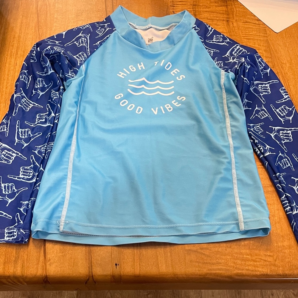 Blue Long-Sleeve Rashguard Swim Shirt